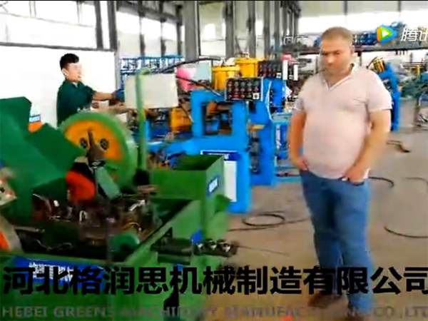 塔吉克斯坦客户来厂考察打头机