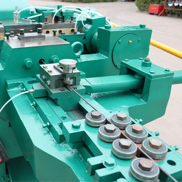 Round Nail Making Machine 04