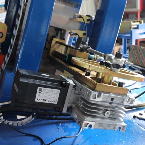 Hydraulic Staple Forming Machine 01