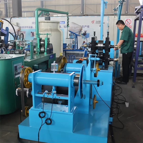 lt-water-tank-wire-drawing-flattening-machine-02